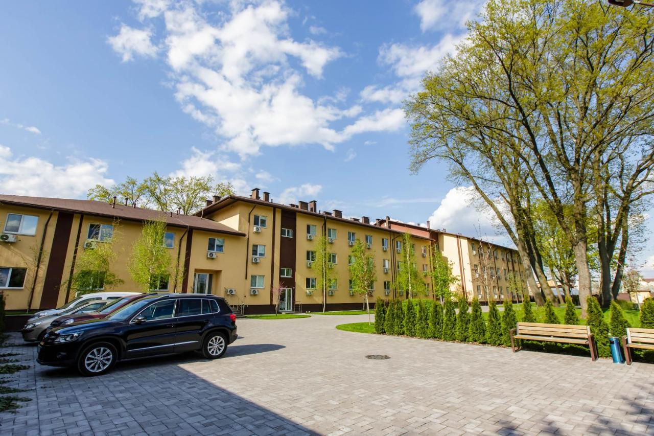 Gd Apartment Osokorky Kiev Exteriör bild